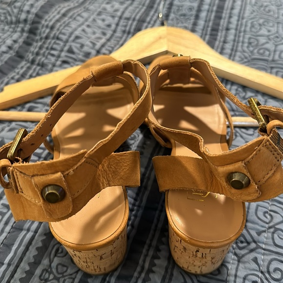 Franco Sarto Healed Leather and Cork Sandals - Picture 5 of 6